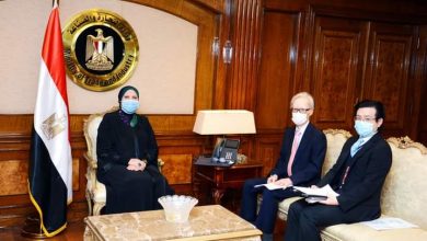 صورة جامع  تبحث مع السفير اليابانى بالقاهرة سبل تعزيز العلاقات الاقتصادية المشتركة بين البلدين