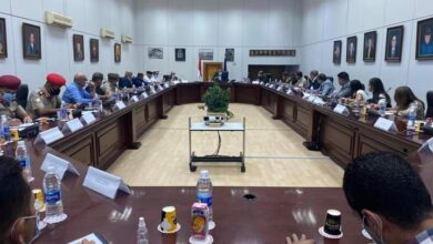 صورة وزير السياحة يلتقي ممثلي وزارة الدفاع والداخلية لمتابعة الاجراءات اللازمة لعملية نقل المومياوات الملكية 