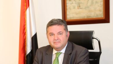 صورة وزير قطاع الأعمال العام يجتمع بممثلي اللجان النقابية بقطاع التأمين