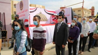 صورة وزير الشباب والرياضة يُدلي بصوته في انتخابات مجلس النواب