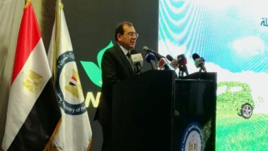 صورة افتتاح أحدث محطة وقود متكاملة لتموين السيارات بالغاز الطبيعى والوقود السائل بعد تطويرها وتجديدها
