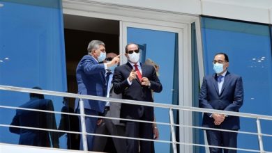 صورة السيسي يتفقد هيئة قناة السويس ويفتتح مشروعات جديدة