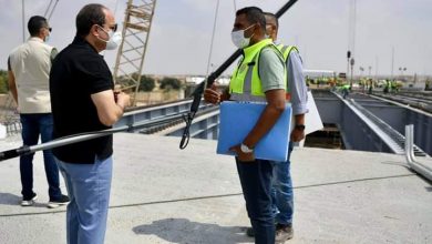 صورة الرئيس السيسي يتفقد طريق الأوتستراد جنوب القاهرة