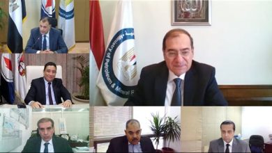 صورة وزير البترول : توسعات غير مسبوقة بميناء الحمراء البترولي