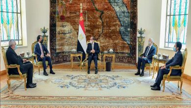 صورة الرئيس السيسي يستقبل رئيس مجلس النواب العراقي