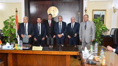 صورة وزير التموين يشهد توقيع اتفاقية لإنشاء شركة “أرض مصر” للصوامع والتخزين