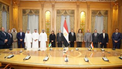 صورة وزراء “الإنتاج الحربي” و”الكهرباء” و”التخطيط” يشهدون توقيع مذكرة تفاهم بين “حلوان للصناعات غير الحديدية” و”دوكاب” الإماراتية  في مجال إنتاج كابلات الجهد المتوسط