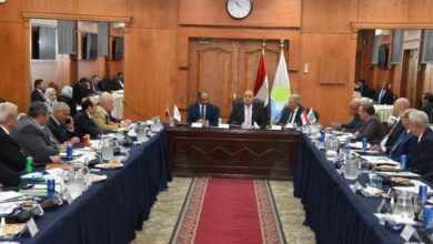 صورة وزير الإسكان يترأس اجتماع اللجنة التنسيقية العليا لشركات مياه الشرب والصرف الصحى