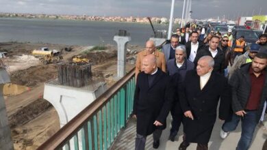 صورة وزير النقل  :    إنشاء كوبري جديد بالكامل بطول 2.25 كم  شمالا وجنوبا إلى جانب كوبري الوراق الحالي