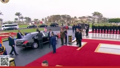 صورة الرئيس السيسي يصل إلى مقر الاحتفال بعيد الشرطة