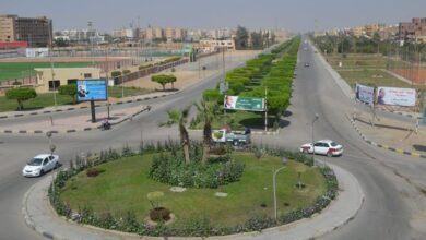 صورة وزير الإسكان يتابع ما يتم تنفيذه من مشروعات بمدينة العاشر من رمضان