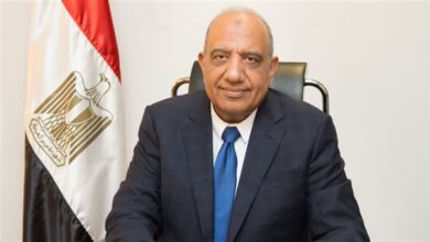 صورة وزير قطاع الأعمال العام: ضخ استثمارات بمليار جنيه لتطوير صناعة الدواء