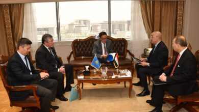 صورة سفير جمهورية كازاخستان بالقاهرة يشيد بالتجربة العمرانية المصرية وبما أنجزته فى وقت قياسي