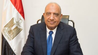صورة وزير قطاع الأعمال العام يستعرض مؤشرات أداء القابضة للأدوية