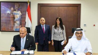 صورة مصر والإمارات توقعان اتفاقية برنامج تمويل دوار لتمويل واردات القمح بقيمة 500 مليون دولار لمدة 5 سنوات