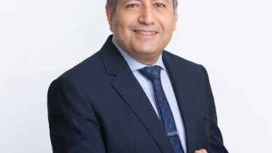 صورة شكرى: إلغاء رسوم التخديم من الخارج للأنشطة الفندقية والتعليمية .. ورفع نسبة الخدمات إلى 15%