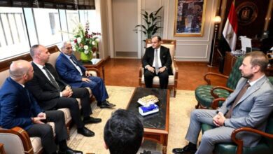 صورة وزير التجارة والصناعة يبحث مع “توموسان” التركية خطط الشركة الاستثمارية بالسوق المصرية