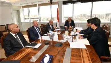 صورة وزير الإسكان يعقد اجتماعا مع شركة cscec الصينية لمتابعة الأعمال المسندة إليها
