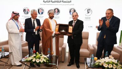 صورة وزير التجارة والصناعة يلتقي نظيره العماني لبحث سبل تعزيز علاقات التعاون الاقتصادي المشترك