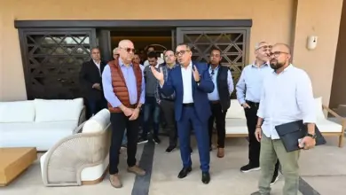 صورة وزير الإسكان يتفقد الشريط النهري السياحي في أسوان الجديدة ويطالب بالصيانة الدورية للمشروعات