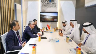 صورة رئيس اقتصادية قناة السويس يلتقي رئيس مجموعة موانئ دبي العالمية لبحث التعاون المشترك