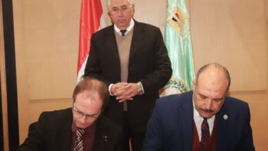 صورة وزير الزراعة يشهد توقيع مذكرة تفاهم مع الاتحاد الوطني الفرنسي لمنتجي تقاوي البطاطس