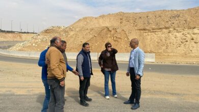 صورة وزير الإسكان يتابع أعمال الطرق والمرافق الجاري تنفيذها بالامتداد الجنوبي للقاهرة الجديدة.