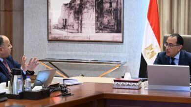 صورة مدبولي يستعرض مع وزير المالية مقترح وثيقة السياسة الضريبية لمصر 2030/2024