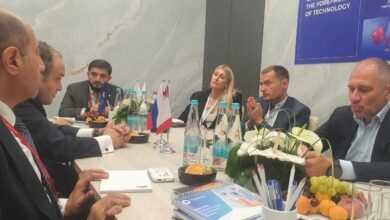 صورة وزير التجارة يبحث مع عدد من الشركات الروسية في مجالات الشاحنات التجارية والاتصالات والتكنولوجيا