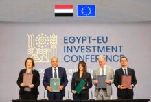 صورة مصر توقع اتفاقيات 6 منح تنموية مع الاتحاد الأوروبي والوكالة الفرنسية للتنمية و”بنك الاستثمار”