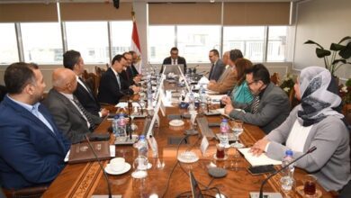 صورة وزير الإسكان: توجيهات من الرئيس بالإسراع بمعدلات إنجاز مشروعات حياة كريمة