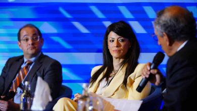 صورة وزيرة التخطيط: فُرص كبيرة للشراكة مع مؤسسة تمويل التنمية الأمريكية لتمويل القطاع الخاص