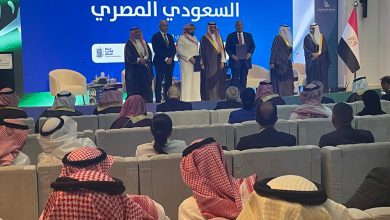 صورة وزير الصناعة السعودي يبحث مع رئيس غرفة القاهرة سبل تعزيز التعاون الاقتصادي خلال ملتقي الأعمال المشترك بالسعودية