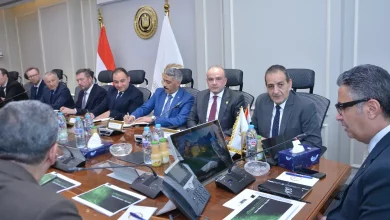 صورة وزير التموين يبحث نظم تتبع السلع الأساسية مع تحالف شركات التقنية الدولي بمشاركة وفد روسي