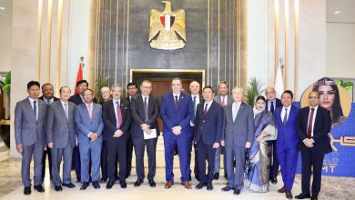 صورة رئيس التنظيم والإدارة يستقبل سفراء الدول الآسيوية .