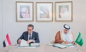 صورة وزير الصحة السعودي يوقع مذكرة تفاهم مع نظيره المصري لتعزيز الشراكة الاستراتيجية بين البلدين في مجالات الصحة