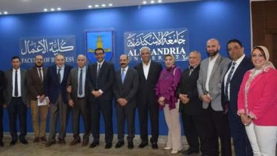 صورة خبراء يناقشون الحزمة الأولى للتيسيرات الضريبية ومقترحات للحزمة الثانية