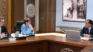 صورة مدبولي يبحث مع رئيسة “الأوروبي لإعادة الإعمار والتنمية” خطط البنك لدعم قطاعات الاقتصاد المصري المختلفة