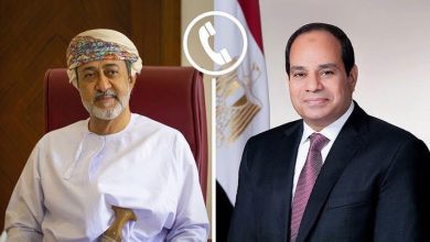 صورة الرئيس السيسي يتلقي اتصالاً هاتفيًا من سلطان عمان