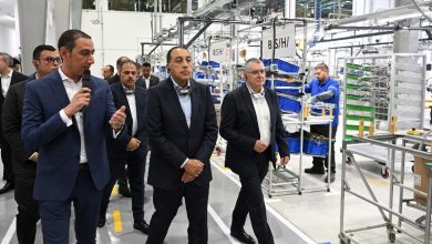 صورة رئيس الوزراء يفتتح مصنعًا للأجهزة المنزلية