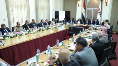 صورة وزير الصحة يترأس اجتماعي الجمعية العامة لشركة “ڤاكسيرا”