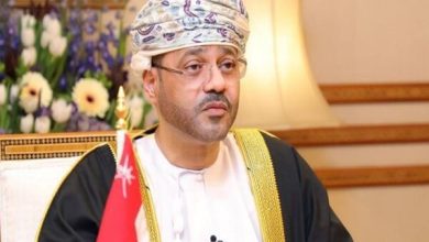 صورة وزير الخارجية العماني : الجولة السادسة من المفاوضات بين إيران وأمريكا الأحد المقبل في مسقط