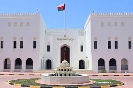 صورة سلطنة عُمان تُدين التصعيد الإقليمي وتُعرب عن تضامنها مع قطر وتدعو لوقف فوري للأعمال العسكرية.