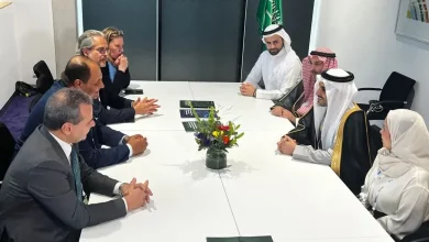 صورة نائب وزير الزراعة يبحث مع نظيريه الهولندي والسعودي تعزيز التعاون الزراعي المشترك