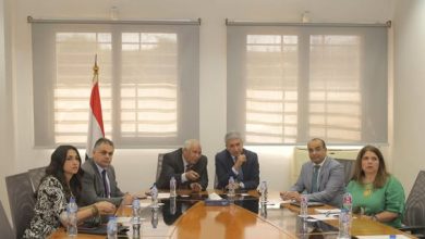 صورة وزير السياحة يبحث مع محافظ الوادي الجديد تعزيز التعاون المشترك وتنشيط الحركة السياحية بالمحافظة