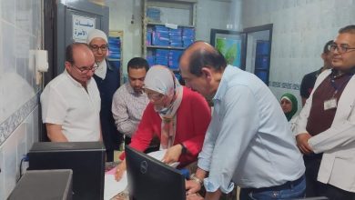 صورة نائب وزير الصحة يتفقد مستشفى حلوان العام ومركز أطلس ويوصي بإجراءات عاجلة لتقليل زمن انتظار المواطنين