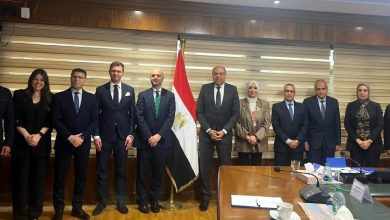 صورة وزير الطيران المدني يلتقي وفد المنظمة الدولية للهجرة