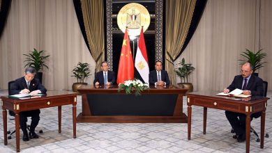 صورة مدبولي ولي تشيانج يشهدان مراسم توقيع مجموعة وثائق لتعزيز التعاون المشترك بين مصر والصين