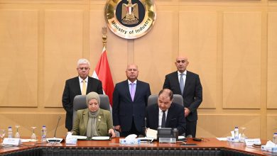 صورة 3 وزراء يشهدون توقيع بروتوكول تعاون بين مصلحة الكفاية الإنتاجية وصندوق تطوير التعليم