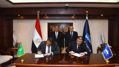 صورة بنك مصر يوقع بروتوكول مع هيئة قناة السويس للتعاون في مشروعات التطوير العقاري